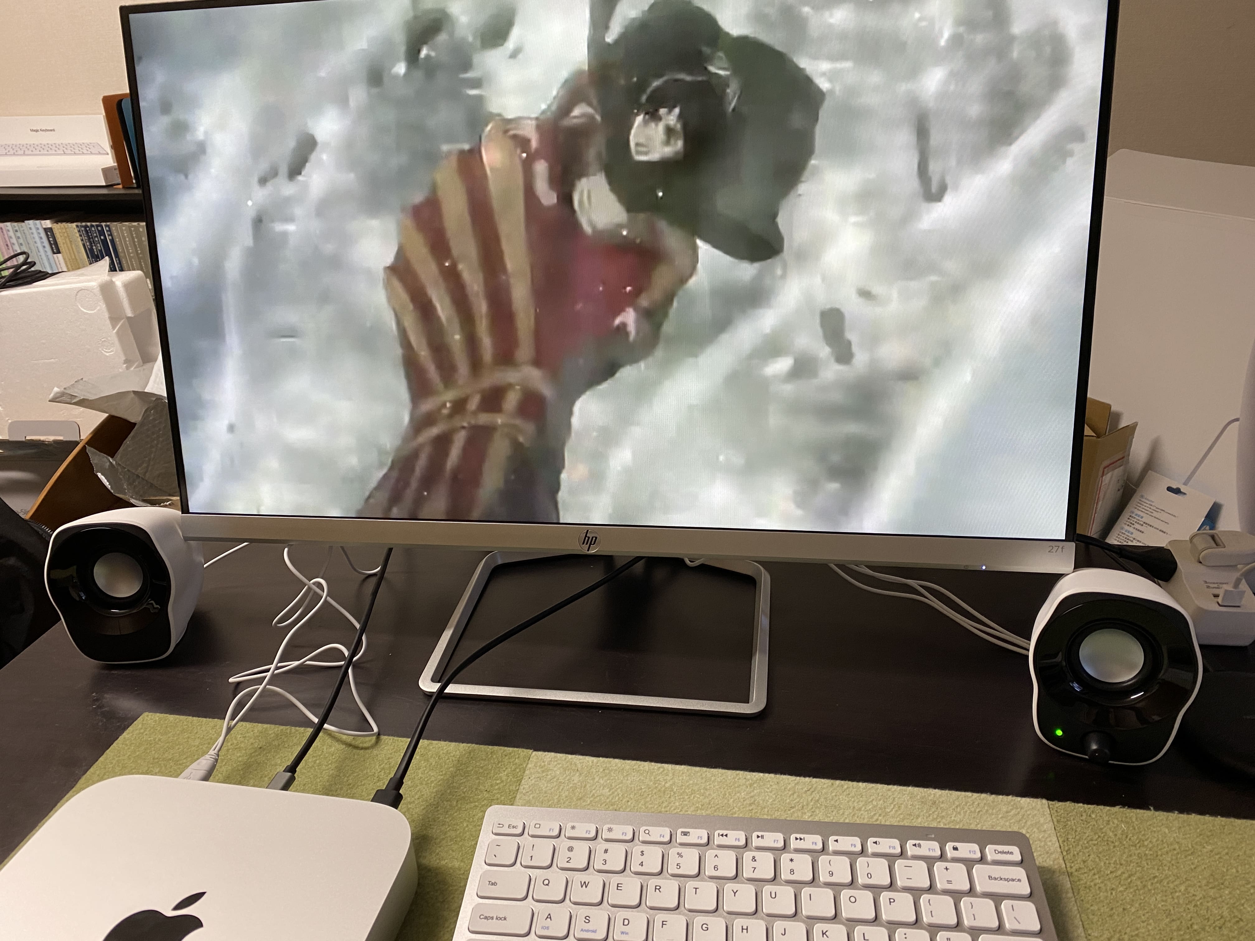 Macmini M1,アップルのキーボード, モニターアーム ,モニター Mac miniにおすすめのディスプレイ、キーボード、SSD