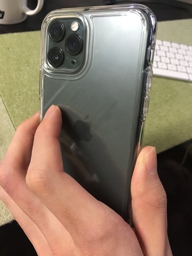 f:id:pineapple-bomb:20200110130855j:plain iPhone11pro 透明ケース レビュー