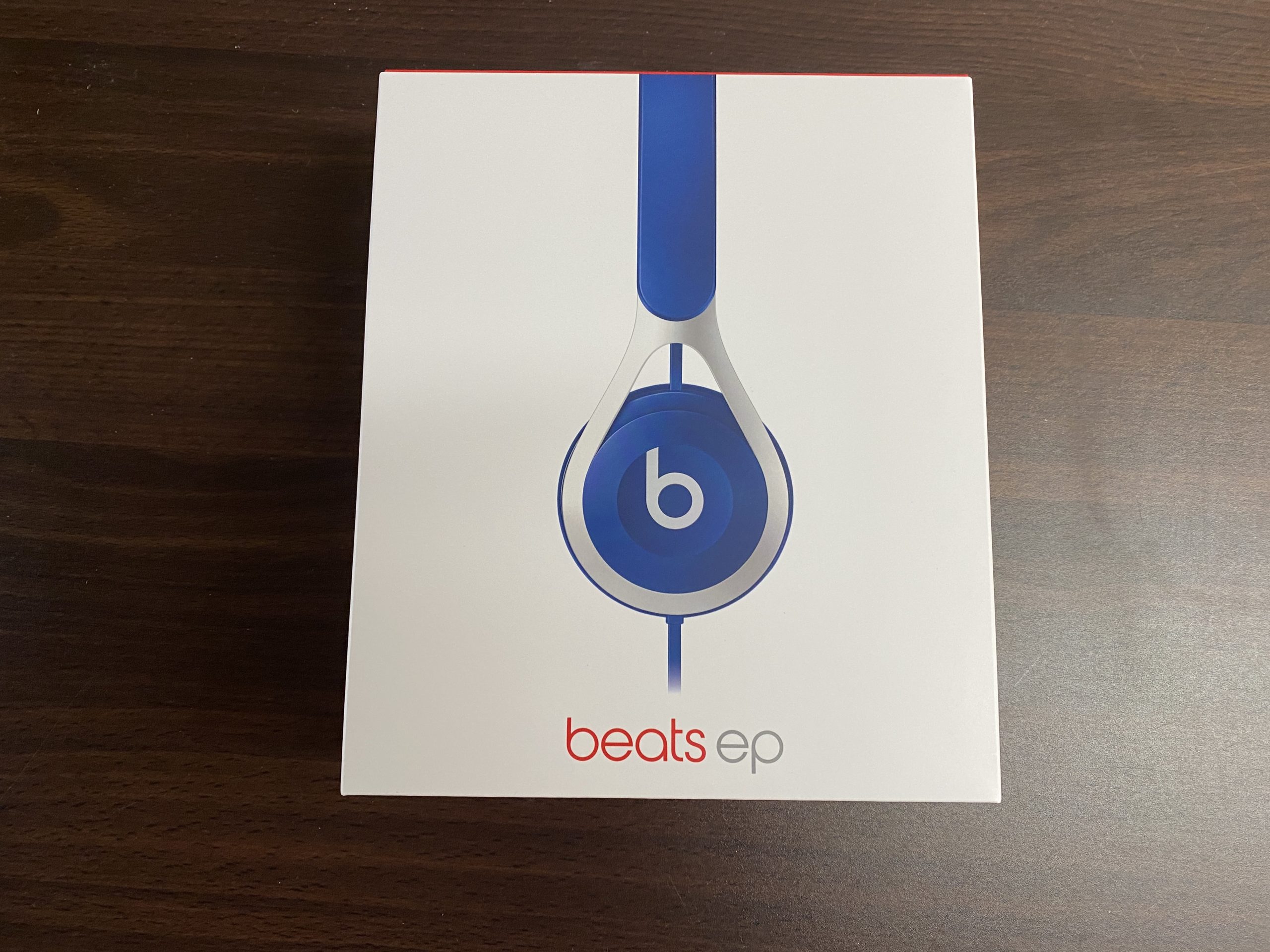 初めてのBeatsは最安値の「Beats EPオンイヤーヘッドフォン」がおすすめ！｜詳細レビュー | ぼっちボート【潜入中】
